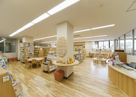 大洲市立図書館長浜分館 愛媛県大洲市 母子箱 もこぼっくす