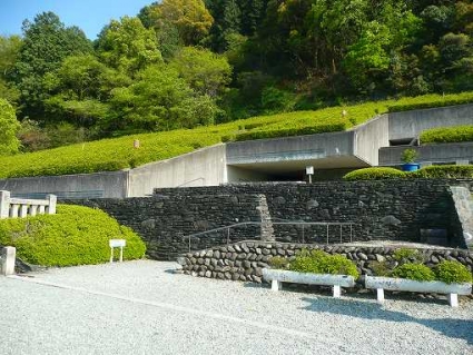 新居浜太鼓台　新居浜市立図書館 新居浜太鼓台 新居浜市立図書館 別子銅山記念図書館（本館） | 新居浜